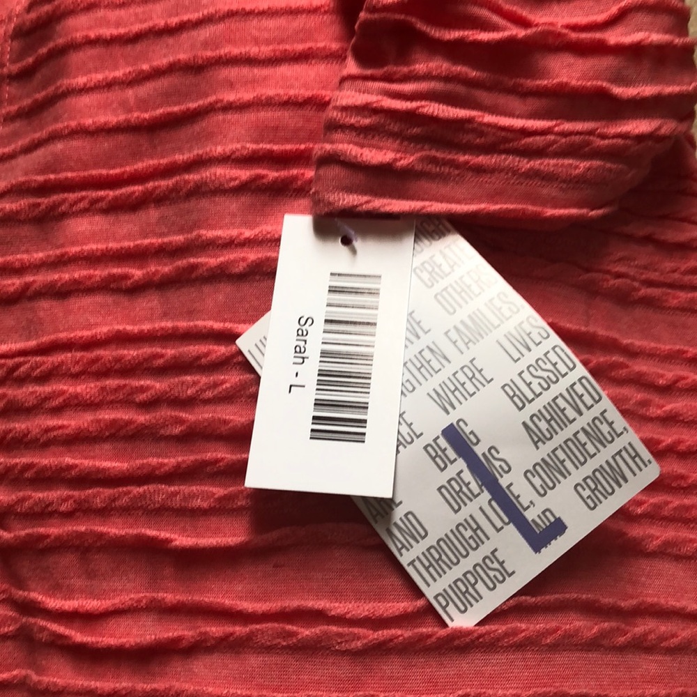 Large lularoe Sarah (pink/coral)